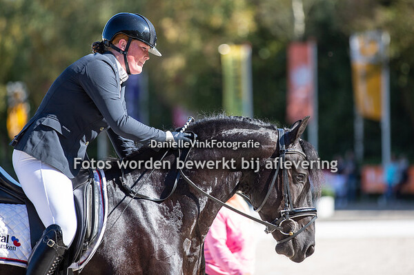 Nadia den Hollander - Yde van de Noeste Hoeve