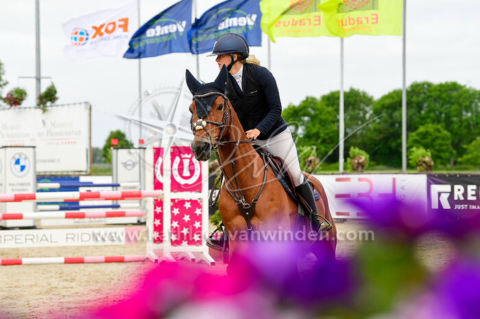 05-28 Springen Jong KNHS Zuid-Holland