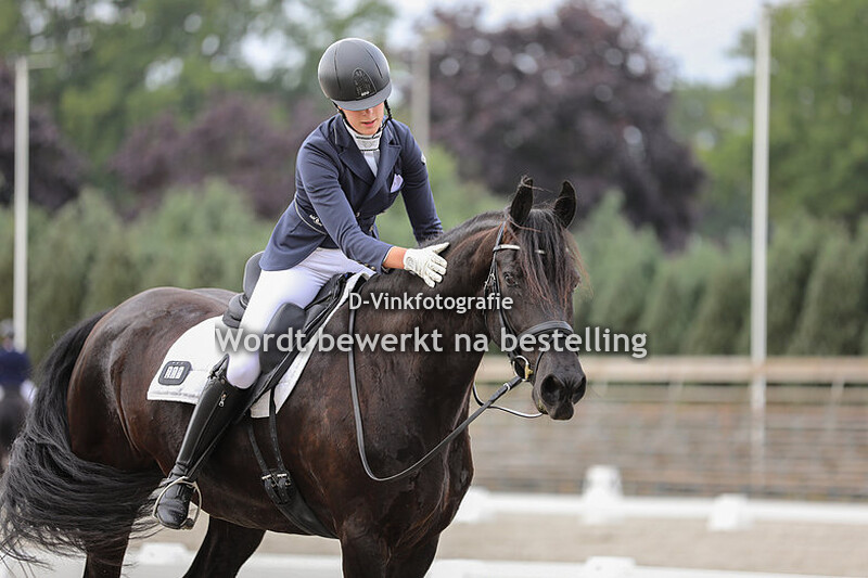 Marissa Schrauwen - Rosa fan 'e Hartstun