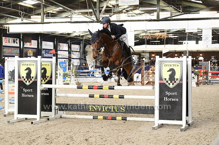 Nadine Custers - Lanchester