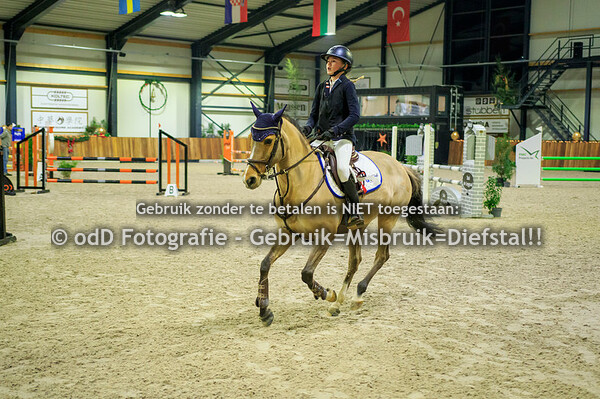 Jumping Indoor Leunen Pony's CDE 100 04-01-24