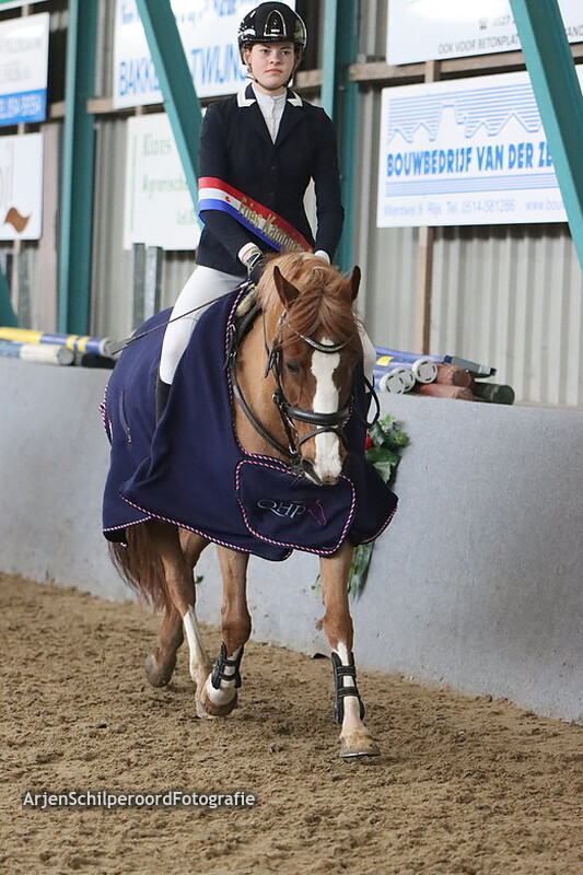 Friese Indoor Kampioenschappen 19-02-2023 Prijsuitreiking Pony's 50-80cm