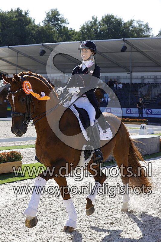 Independent Little Me