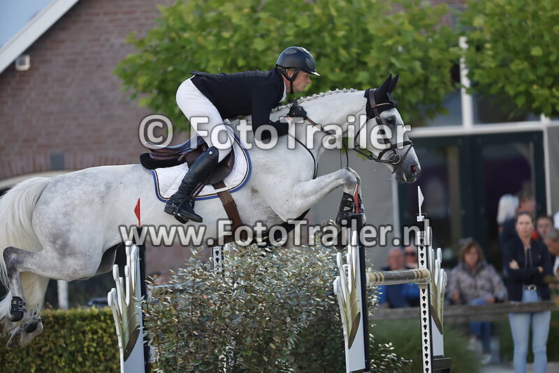 dennis van den brink