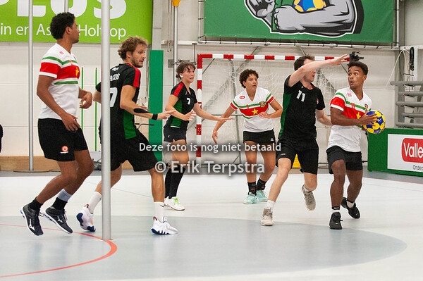 Suriname - Hongarije