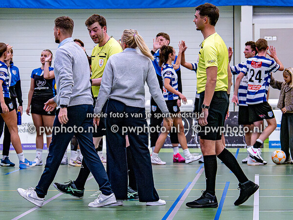 20251101-wk 44 - KZ/Kerukensale.com 2 - Blauw-Wit 2 [oefenpot]