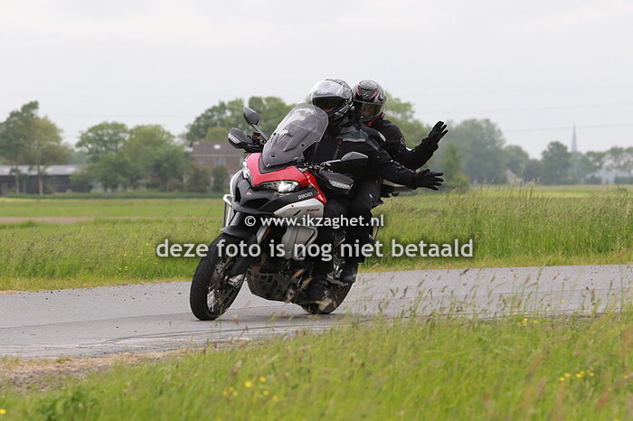Elfstedentocht Motoren en Auto's 2024, Locatie Harlingen, 11.10 - 11.20 uur