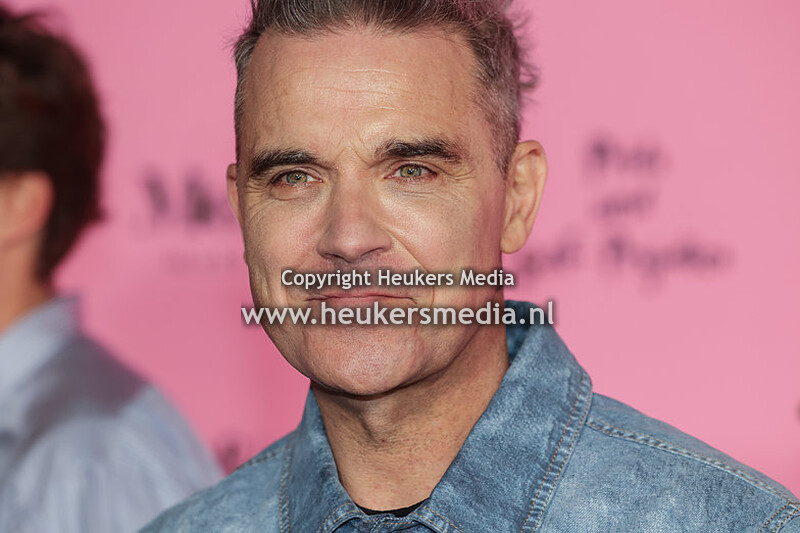 Robbie Williams opent kunstexpositie in Moco Museum