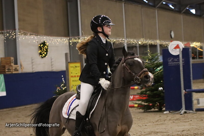 Indoor Beukers 26-12-2022 Pony's Rijstijl 70cm