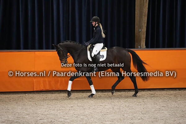 39 Larona van de Reesinghehoeve