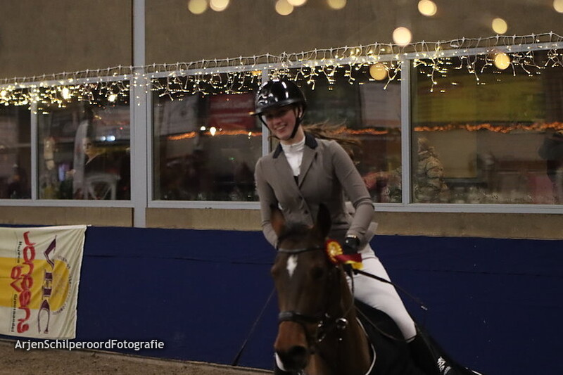 Indoor Beukers 26-12-2022 Pony's 2-Fasen Prijsuitreiking 120-100cm