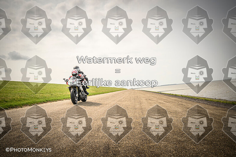 Elfstedentocht voor Motoren/ Locatie Harlingen/  -- ONLINE --