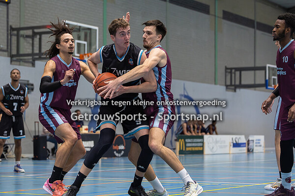 20251108 Basketbal CobraNova MSE1 vs Arnhem Eagles MSE1