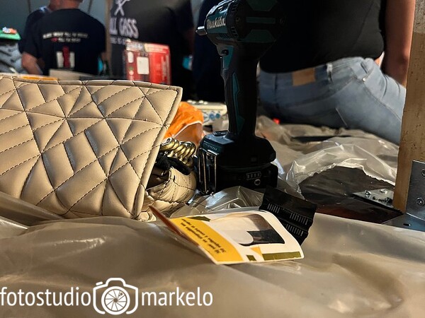 Meuten optochtwagens