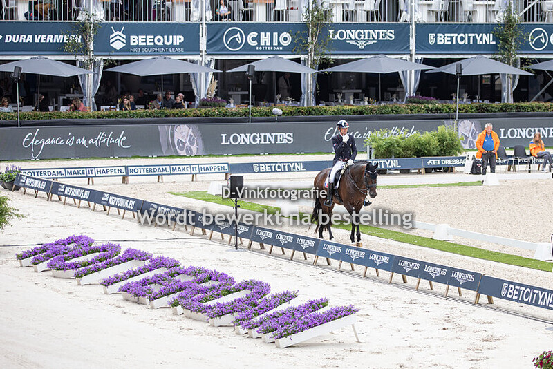 Arnoud Serre - James Bond de Massa