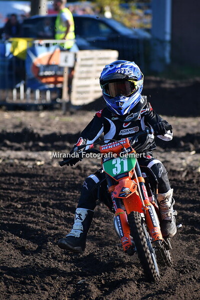 3-11-2024 Maisplakcross Handel deel 2
