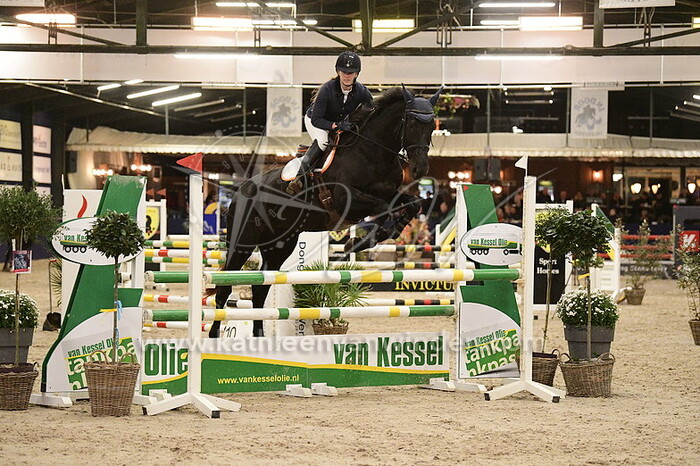 Meggy van den Akker - Hyanta