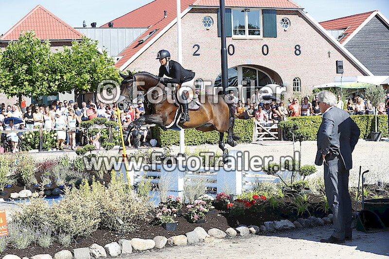 Julia Houtzager Kayser