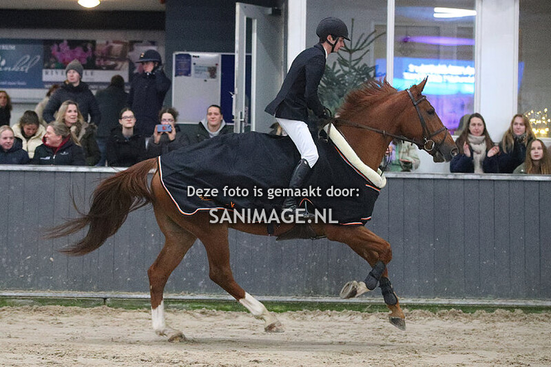 De Voornruiters springen paarden 18-01-2025 135 cm