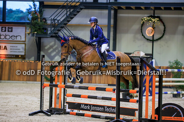 Jumping Indoor Leunen Paarden 95 05-01-24