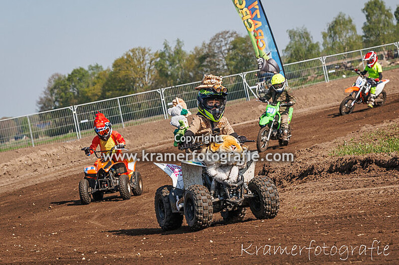 Zondag 20-4 .. Luierklasse 65 en 85 CC Quads