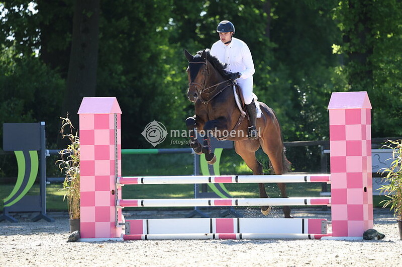 300_JUMPINGHAAKSBERGEN_80+90CM_15MEI2025