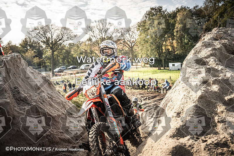 -- ONLINE -- OTR Handel - locatie Zandbult - Spatborden oranje en rood