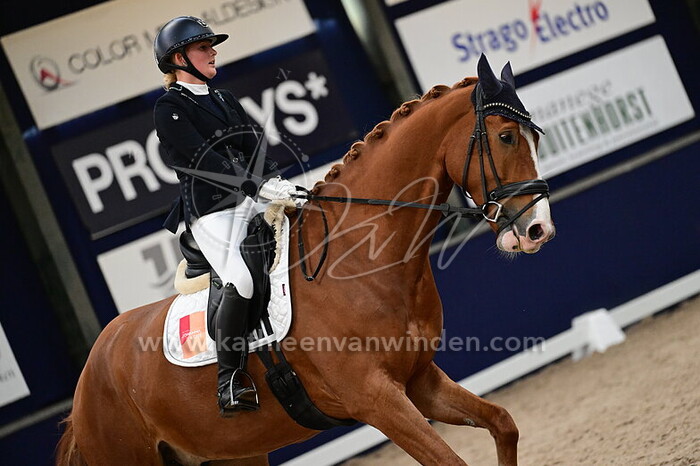 Lisanne Wagenaar - On Top