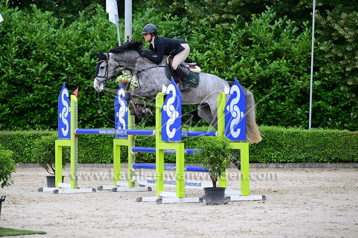 Kirsten van den Berg - Only DDH