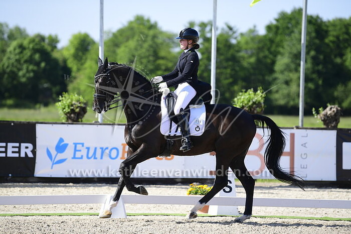 Ashanti van Straten - El Capone