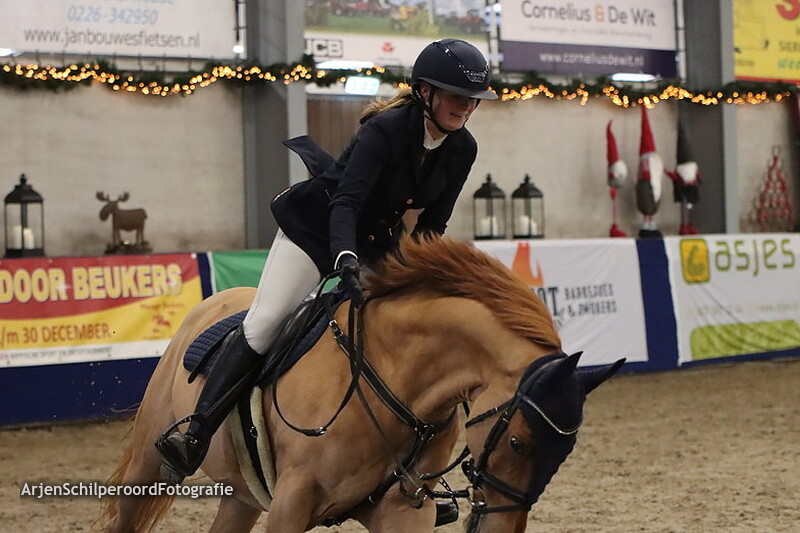Indoor Beukers 26-12-2022 Pony's 2-Fasen 90cm