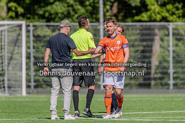 2025-voetbal-Verburch-Hellevoetsluis