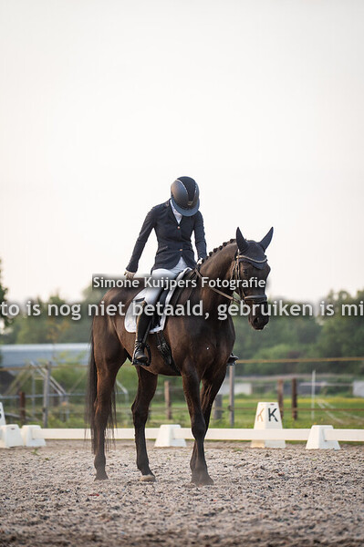 Vrijdag 16 mei download afdruk/zonder logo