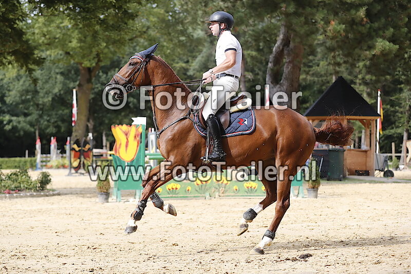 Ma´rton Benedek Schneider