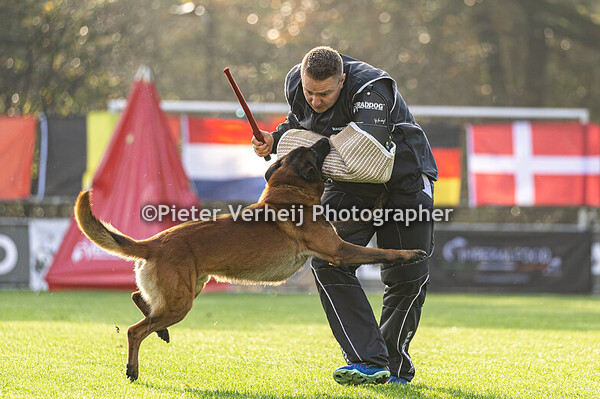 Theo Berkers with Strike les betulacees