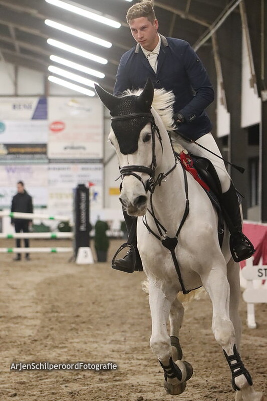 Indoor Hartje Drenthe 19-01-2023 Prijsuitreiking 135cm