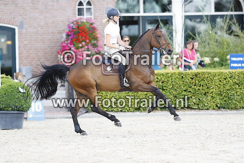 Nathalie Van der Mei