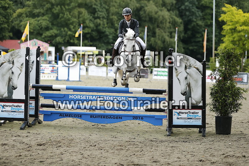 Marlene van den Brom