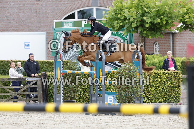 ava eden van grunsven