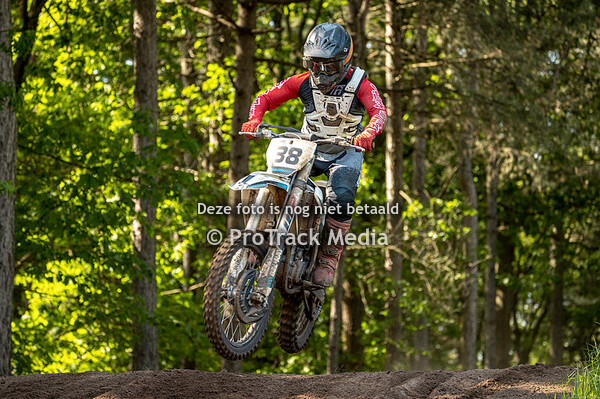 02. Junioren & Senioren