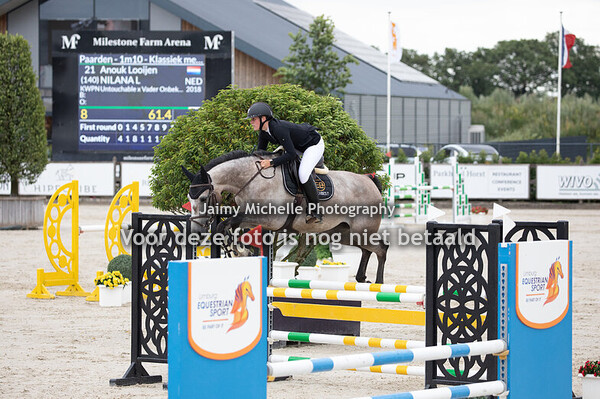 Anouk Looijen - NILANA L