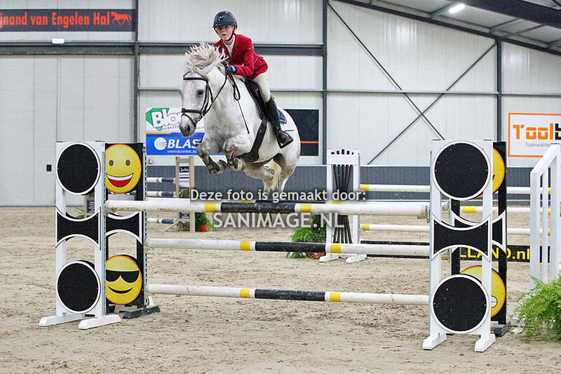 De Voornruiters De Meern springen pony's 12-11-2022 100 cm t/m 120 cm