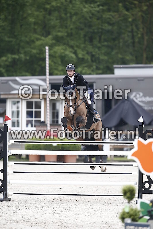 Marton Benedek Schneider