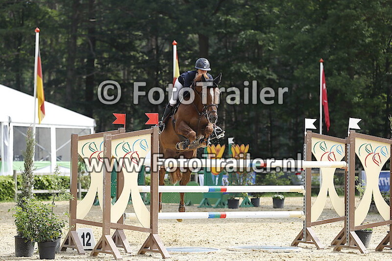 Samantha Alexis Mackenzie