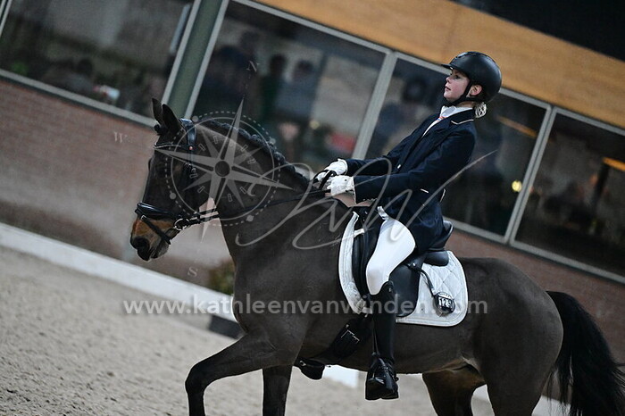 Lieva Verlaan - Betsy