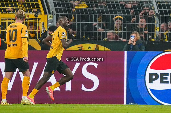 Borussia Dortmund v Villarreal CF