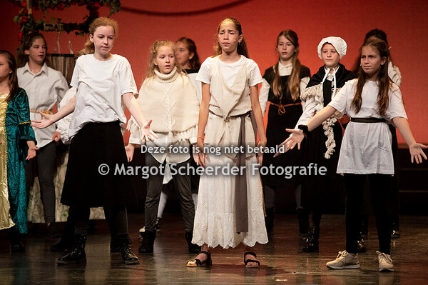 01 Openingsscène Scène 1 - De Nieuwe Koning