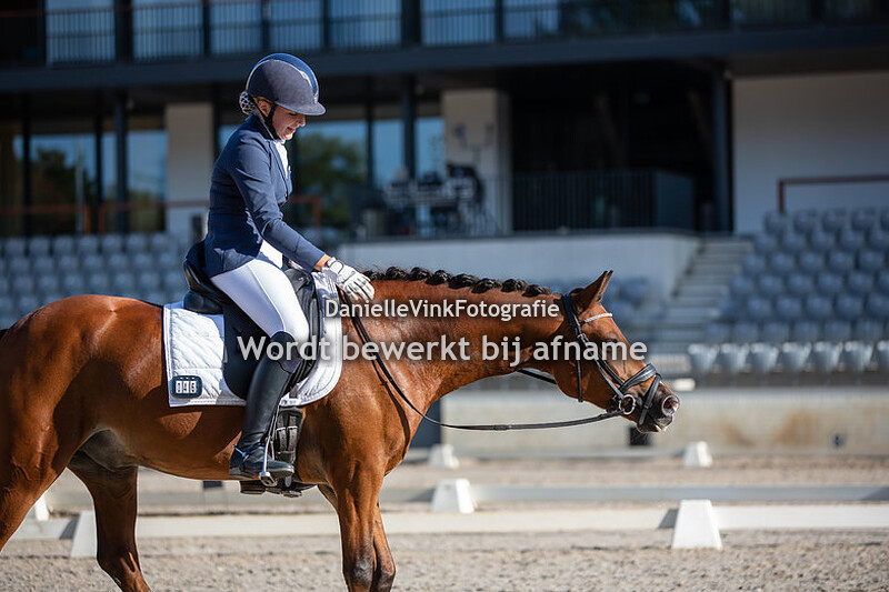 Lieve van Dijk - Sam K