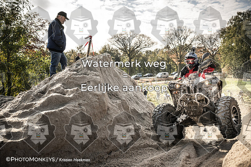 -- ONLINE -- OTR Handel - locatie Zandbult - Overige foto's/ spatbord kleuren