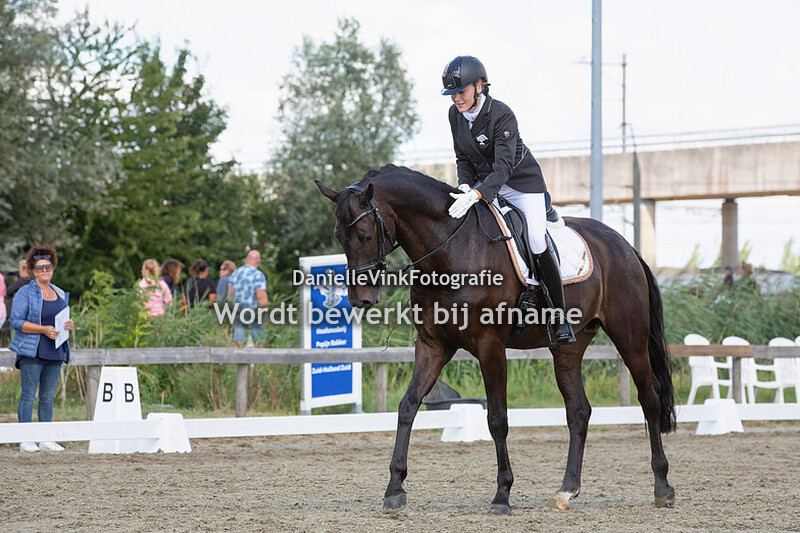 Charella Starink - Honeymoon